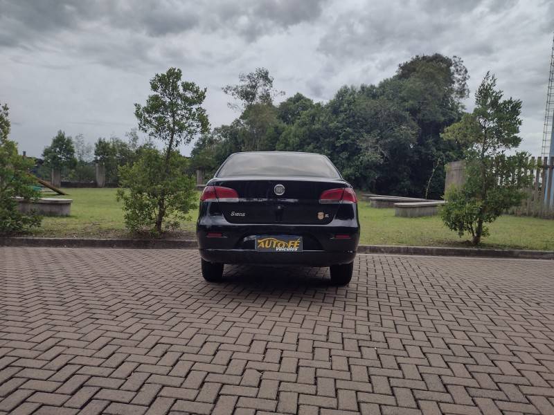 FIAT - SIENA - 2012/2013 - Preta - R$ 39.900,00