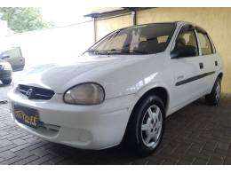 CHEVROLET - CLASSIC - 2006/2007 - Branca - R$ 27.900,00