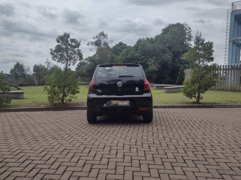 VOLKSWAGEN - FOX - 2011/2012 - Preta - R$ 37.900,00