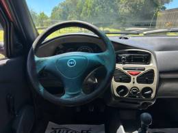 FIAT - PALIO - 2003/2003 - Vermelha - R$ 21.900,00