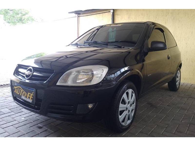 CHEVROLET - CELTA - 2010/2011 - Preta - R$ 29.900,00