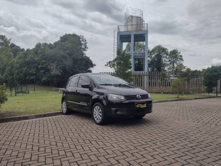 VOLKSWAGEN - FOX - 2011/2012 - Preta - R$ 37.900,00