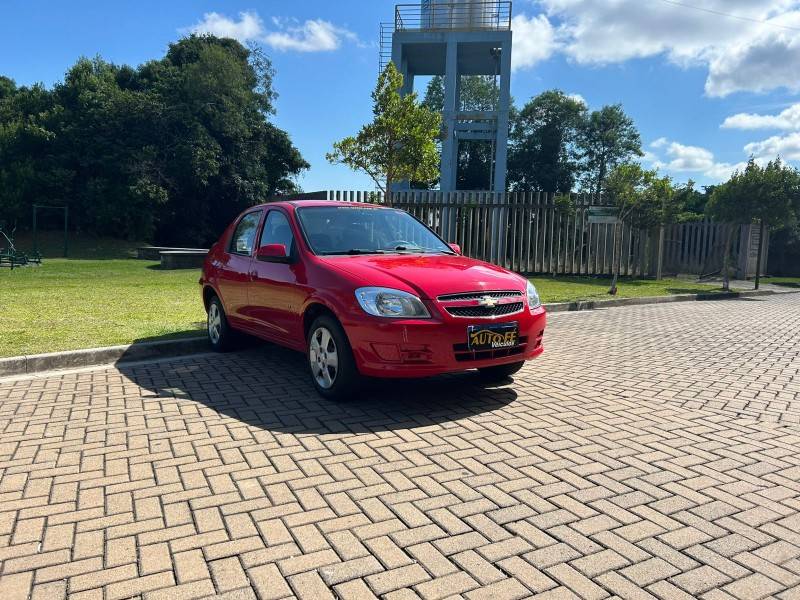 CHEVROLET - PRISMA - 2011/2012 - Vermelha - R$ 34.900,00