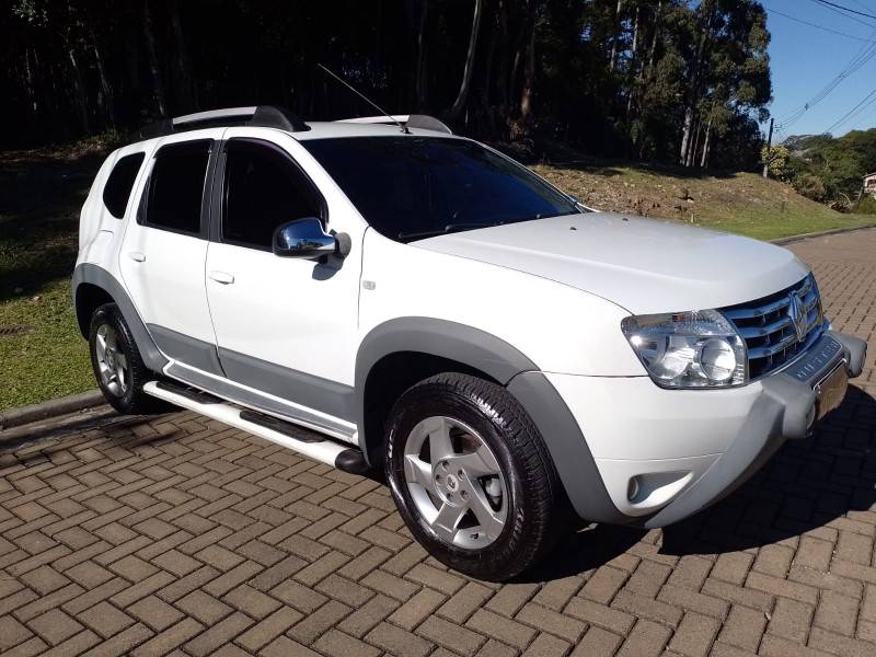 RENAULT - DUSTER - 2014/2014 - Branca - R$ 59.900,00