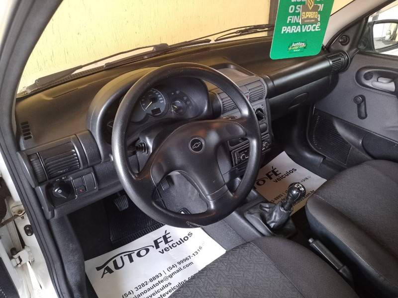 CHEVROLET - CLASSIC - 2006/2007 - Branca - R$ 27.900,00