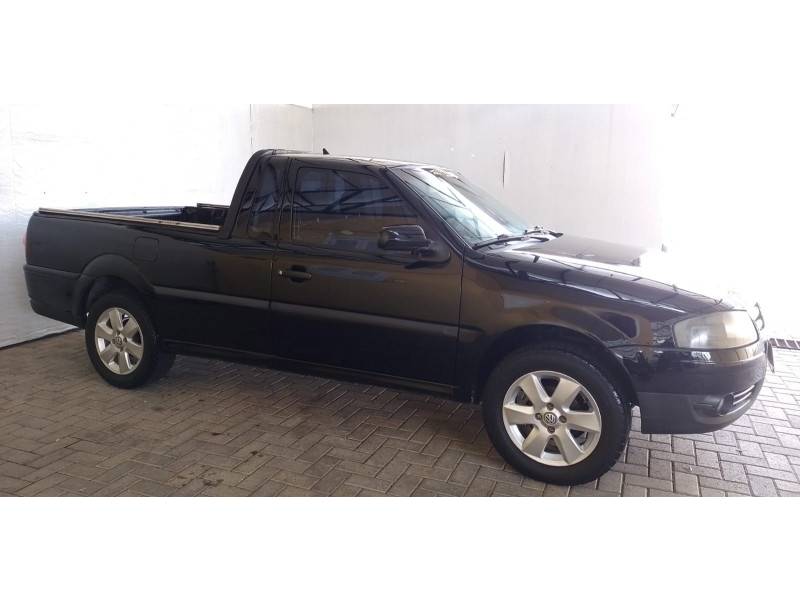 VOLKSWAGEN - SAVEIRO - 2009/2010 - Preta - R$ 42.900,00