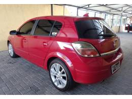 CHEVROLET - VECTRA - 2007/2008 - Vermelha - R$ 37.900,00