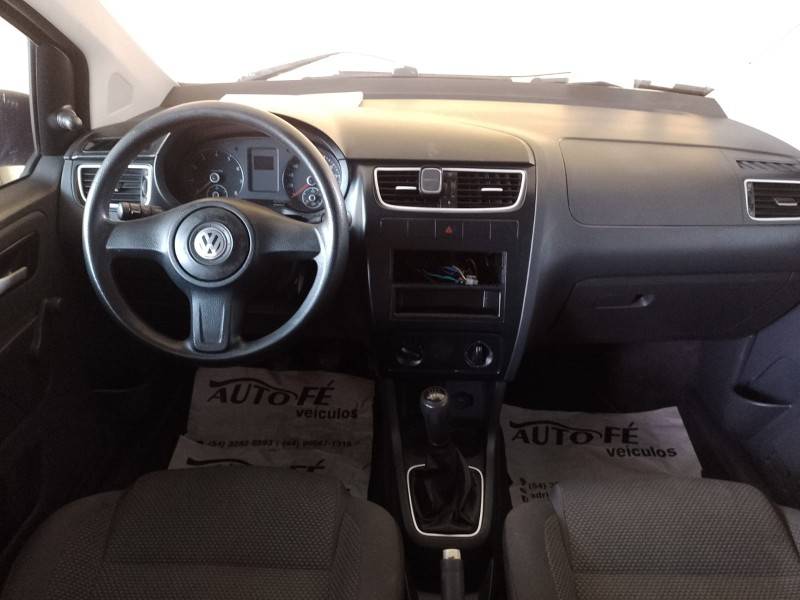 VOLKSWAGEN - FOX - 2011/2012 - Preta - R$ 37.900,00