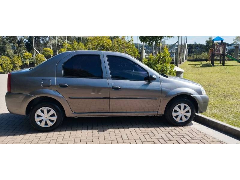 RENAULT - LOGAN - 2007/2008 - Cinza - R$ 27.900,00