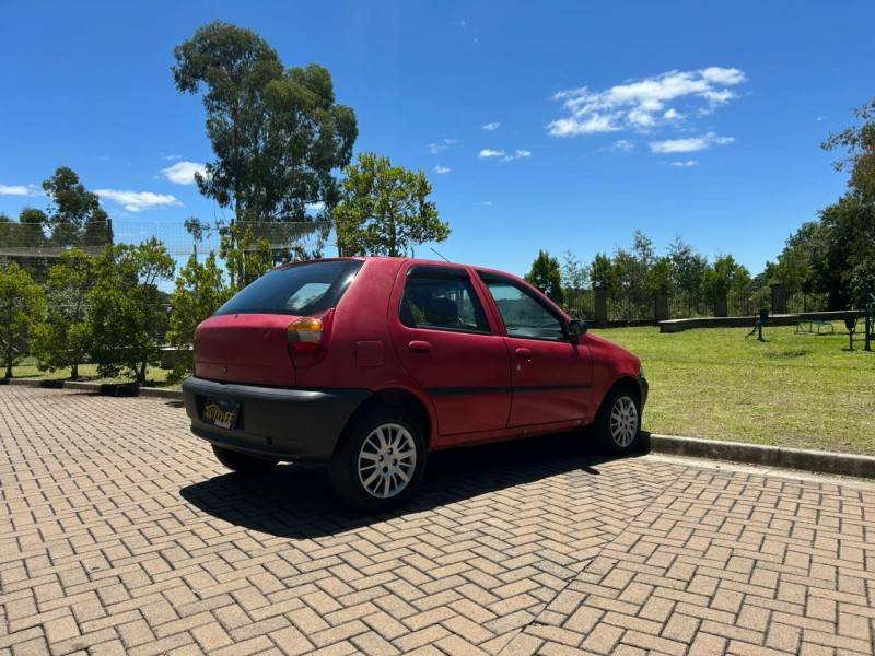 FIAT - PALIO - 2003/2003 - Vermelha - R$ 21.900,00