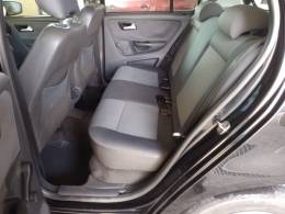 VOLKSWAGEN - FOX - 2011/2012 - Preta - R$ 37.900,00
