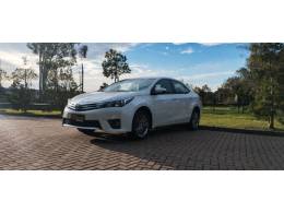 TOYOTA - COROLLA - 2016/2017 - Branca - R$ 95.900,00