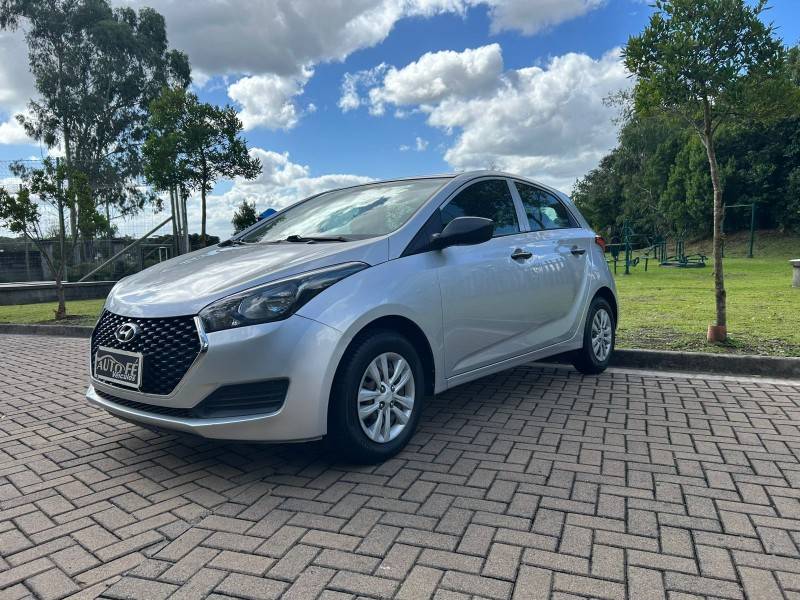 HYUNDAI - HB20 - 2018/2019 - Prata - R$ 59.900,00