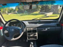 FIAT - UNO - 2005/2006 - Vermelha - R$ 19.900,00