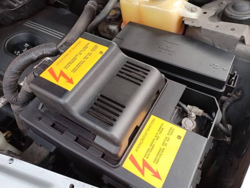 CHEVROLET - CAPTIVA - 2010/2010 - Prata - R$ 42.900,00