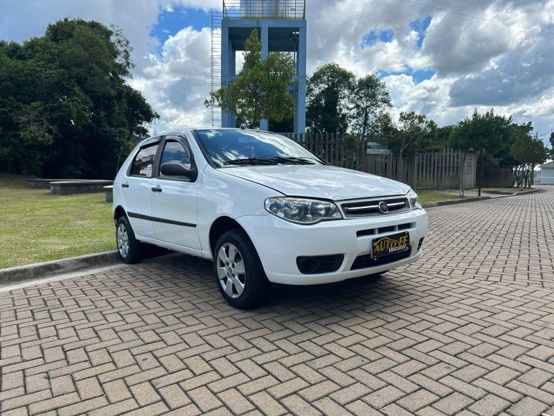 FIAT - PALIO - 2010/2011 - Branca - R$ 32.900,00