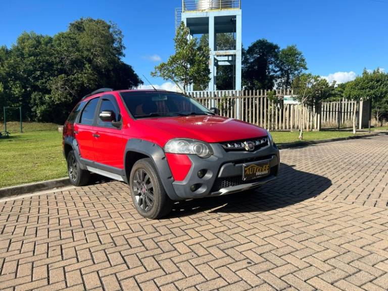 FIAT - PALIO - 2014/2015 - Vermelha - R$ 52.900,00