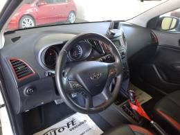 HYUNDAI - HB20 - 2016/2017 - Branca - R$ 72.900,00