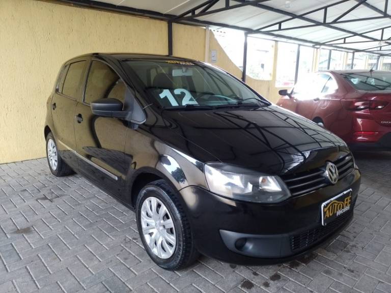 VOLKSWAGEN - FOX - 2011/2012 - Preta - R$ 37.900,00