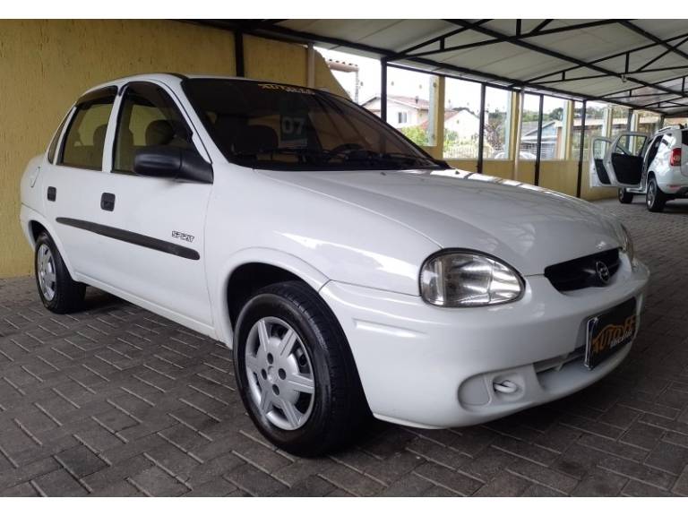 CHEVROLET - CLASSIC - 2006/2007 - Branca - R$ 27.900,00
