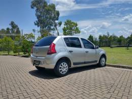 RENAULT - SANDERO - 2012/2013 - Prata - R$ 37.900,00