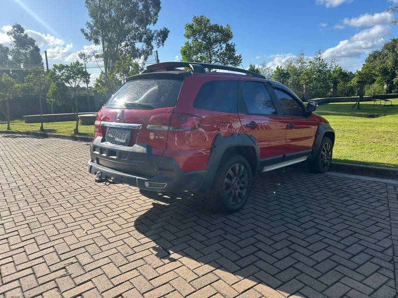 FIAT - PALIO - 2014/2015 - Vermelha - R$ 52.900,00