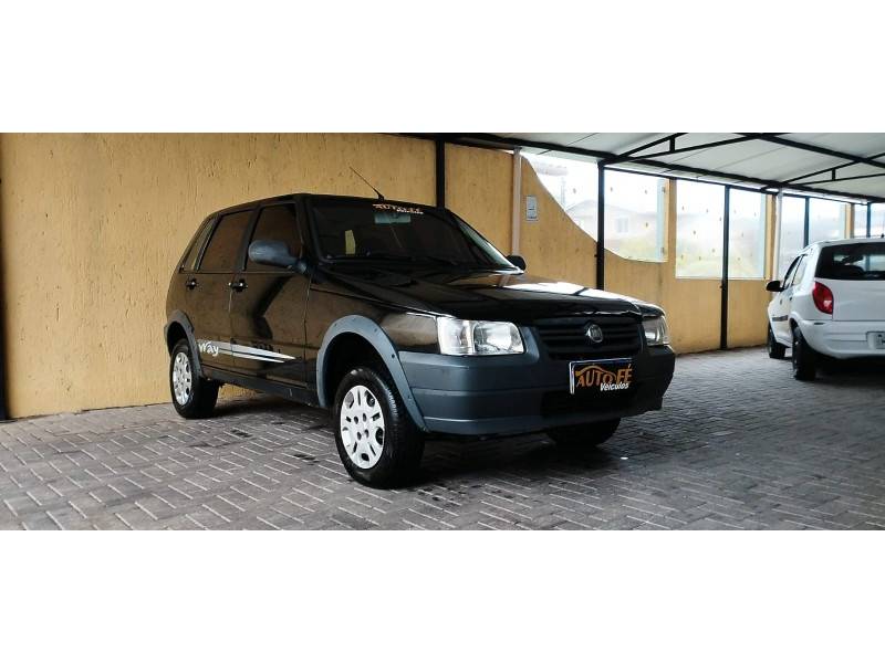 FIAT - UNO - 2011/2012 - Preta - R$ 32.900,00