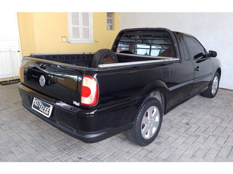 VOLKSWAGEN - SAVEIRO - 2009/2010 - Preta - R$ 42.900,00