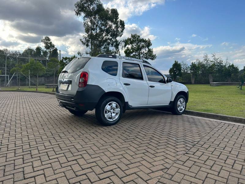 RENAULT - DUSTER - 2014/2015 - Branca - R$ 59.900,00