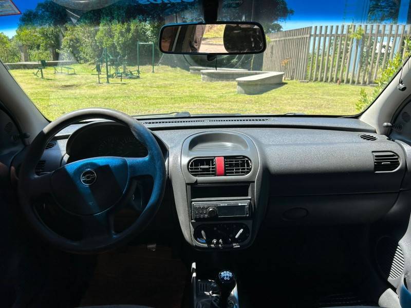CHEVROLET - CORSA - 2006/2006 - Prata - R$ 27.900,00
