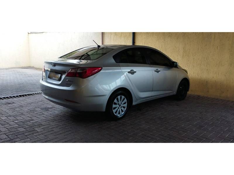 HYUNDAI - HB20S - 2015/2015 - Prata - R$ 59.900,00