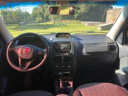 FIAT - PALIO - 2014/2015 - Vermelha - R$ 52.900,00