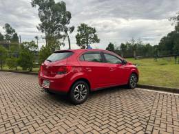 CHEVROLET - ONIX - 2015/2016 - Vermelha - R$ 64.900,00