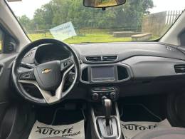 CHEVROLET - ONIX - 2015/2016 - Vermelha - R$ 64.900,00