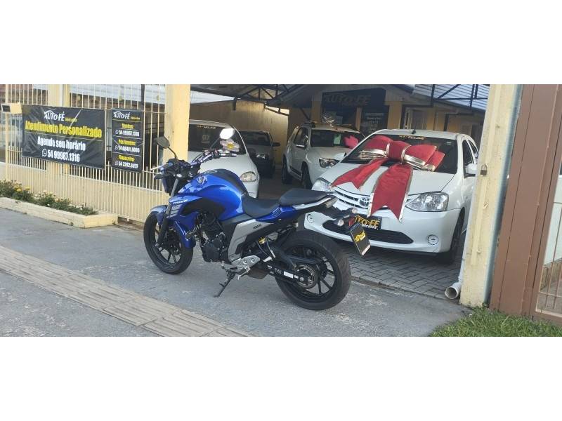 YAMAHA - FAZER - 2023/2023 - Azul - R$ 25.900,00