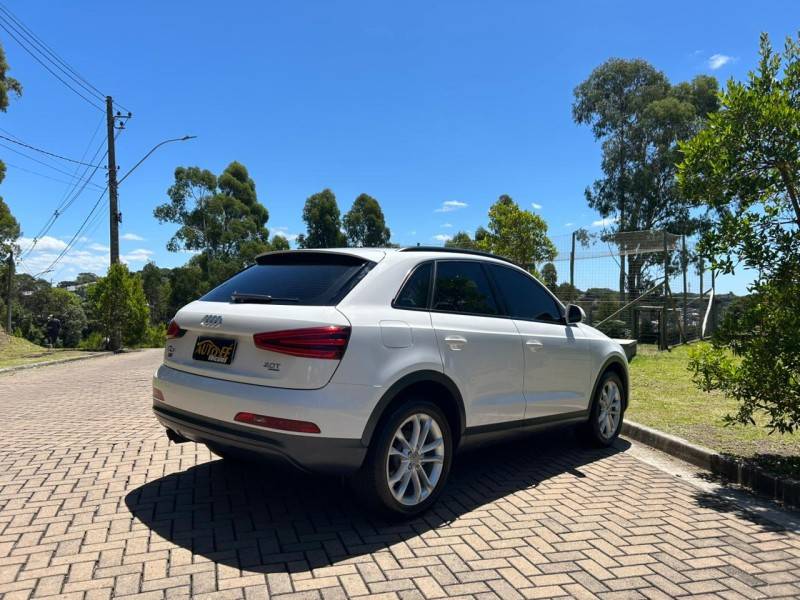 AUDI - Q3 - 2014/2015 - Branca - R$ 92.900,00