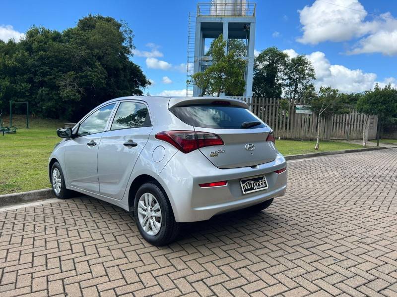HYUNDAI - HB20 - 2018/2019 - Prata - R$ 59.900,00
